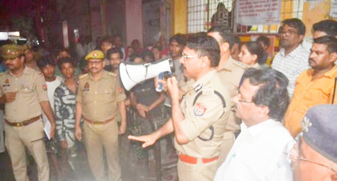 Kanpur Blast: दुकानों में मिला बारूद, सुतली बम और पटाखों का जखीरा, 12 हिरासत में